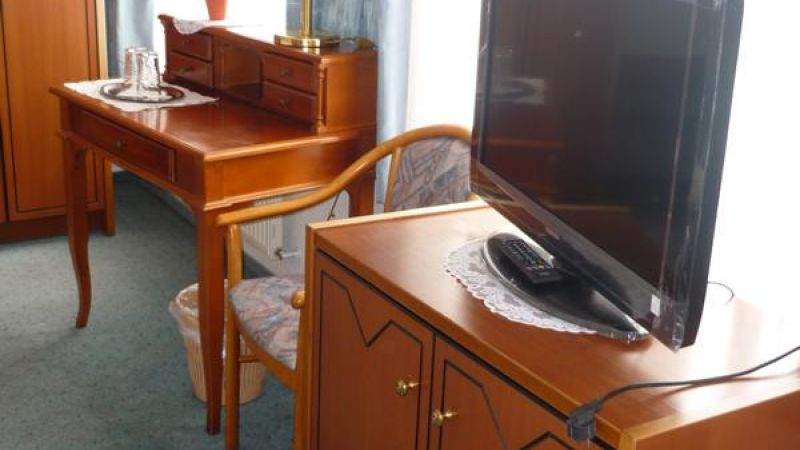 Komfort-Doppelzimmer - Schreibtisch, Sekretär & Fernseher